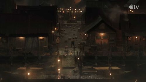 MONARCH RUNNING CLIP